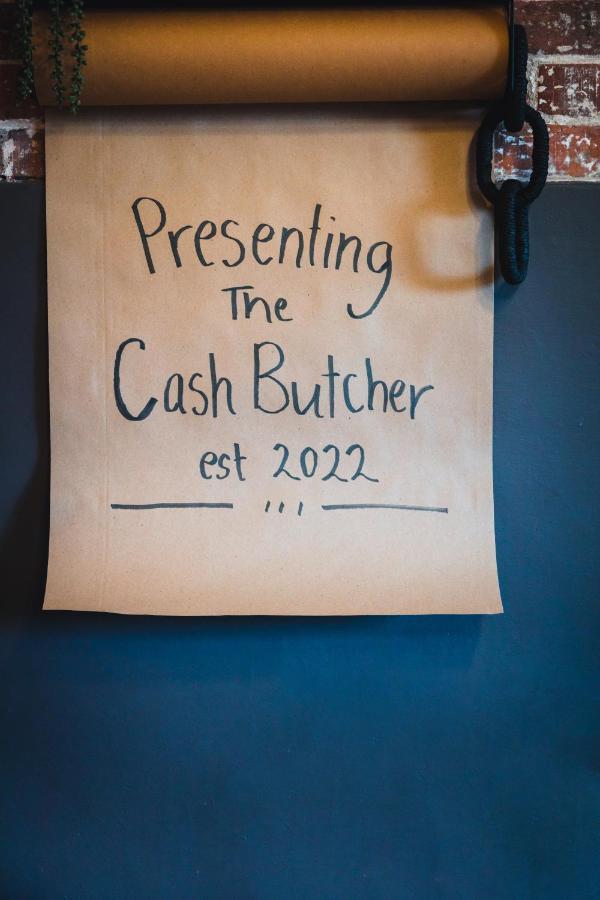 The Cash Butcher - Classy & Centrally Located Балларат Экстерьер фото